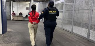Captura de presunta extorsionista en la zona 18 capitalina. Foto La Hora: PNC