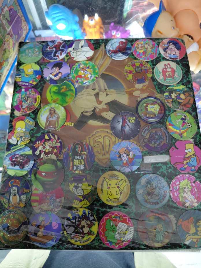 Cartapacio para guardar colecciones de los Tazos. Foto La Hora: André Lima
