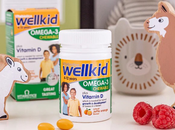 Wellkid Omega-3 combina DHA, EPA y vitaminas esenciales. Foto: Vitabiotics