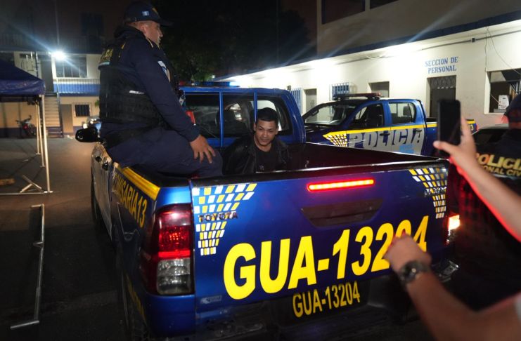 Capturan a presunto marero acusado de robar vehículos para usarlos en delitos y venderlos en Marketplace