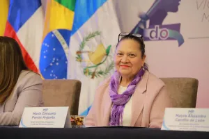 Consuelo Porras exige a EE. UU. divulgar información clasificada que la vincule