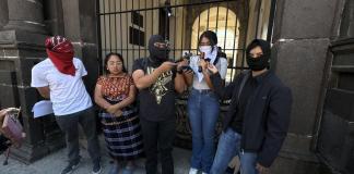Estudiantes que convocan a la manifestación.