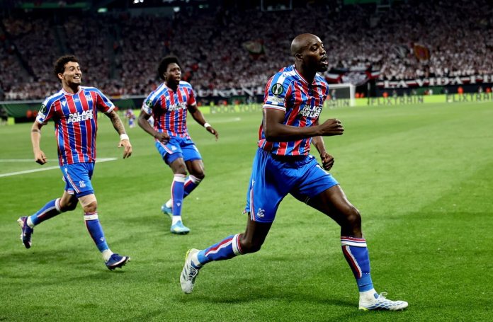 Crystal Palace campeón Conference League El Crystal Palace se proclamó campeón de la UEFA Conference League tras vencer 1-0 al Rayo Vallecano en el Red Bull Arena de Leipzig.