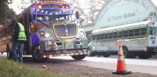 Sancionan a 17 transportistas por varias infracciones al Reglamento de Tránsito Por no contar con el Sistema Limitador de Velocidad y contar con la documentación requerida, fueron sancionadas varias unidades extraurbanas. Foto La Hora: DGT