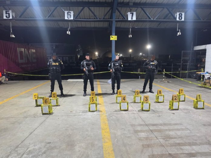 Descubren cargamento millonario de droga oculto en contenedores en Puerto Quetzal que venía de Costa Rica