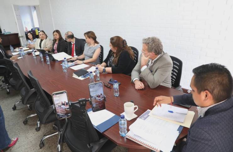 Directora de Espectáculos del Inguat evade citación por señalamiento de corrupción para celebrar el Día de la Madre