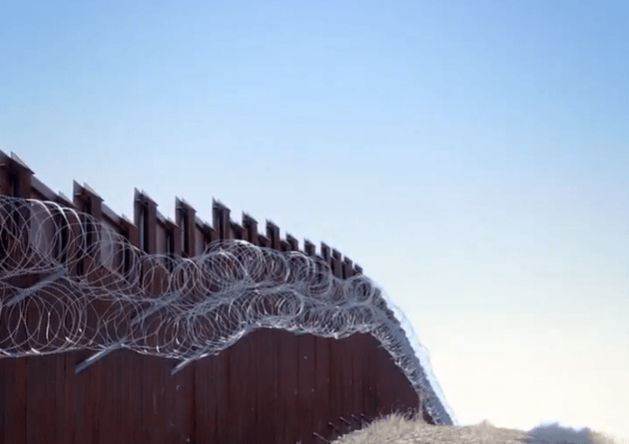 EE. UU. explica por qué el muro fronterizo con México es imposible de cruzar sin ser visto
