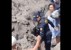 El incidente entre la alcaldesa Navarijo con pobladores de Ocós donde la PNC fue sacada a empujones