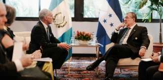 En medio de la orden de captura contra el exjefe de la SAT, Arévalo y Asfura se reúnen en Costa Rica