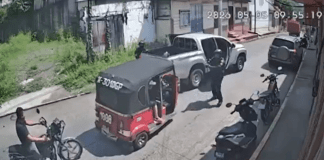 En un tuk tuk, así se transportaba el extraditable alias Nacho cuando fue capturado