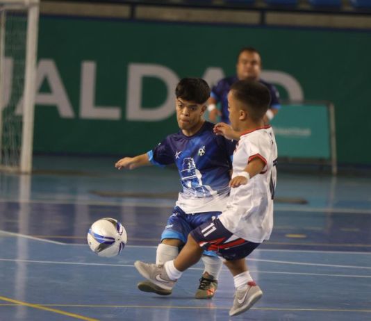 Selección de talla baja de Guatemala en su enfrentamiento en contra de Estados Unidos. Foto La Hora: MCD