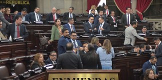 Varios diputados han presentado cambios a la ley contra el lavado de dinero u otros activos. Arte La Hora: Roberto Altán