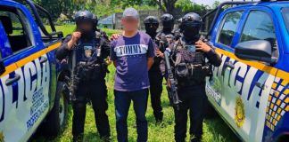 La personada detenida es supuesta responsable de traficar droga hacia Estados Unidos. Foto La Hora: SGAIA