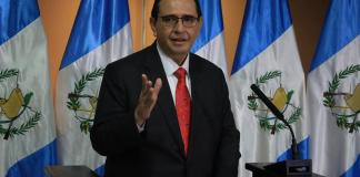 Fiscal General Gabriel García Luna en su primera conferencia de prensa. Foto La Hora: Daniel Ramírez