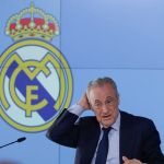 El presidente del Real Madrid, Florentino Pérez, durante su reciente rueda de prensa, habló sobre su futuro en el club, criticó a gran parte de la prensa y arremetió contra el Barcelona por el Caso Negreira.