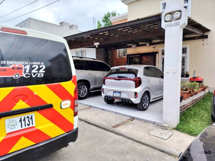 Dos personas fallecidas tras ataque armado en condominio de San José Pinula.