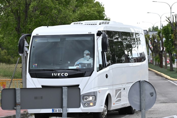 Traslado a Madrid de los 14 ciudadanos españoles que se encontraban en el crucero MV Hondius