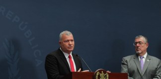 MEM asegura que gasolina E10 podría reducir precios hasta en Q1.50 por galón.