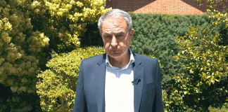 Juez imputa al expresidente español Zapatero por liderar trama de tráfico de influencias