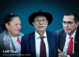 Fiscal que aspiraba a dirigir el MP pide a García Luna revertir traslados ordenados por Consuelo Porras El fiscal Marco Antonio Cortéz Sis solicita a García Luna revertir los traslados de último momento de la administración de Consuelo Porras. Foto La Hora: Francisco Altán