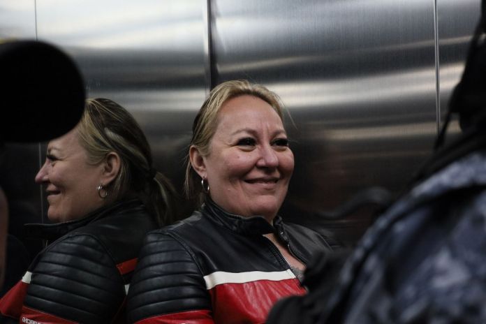 Archivo de María Marta Castañeda Torres siendo trasladada en Torre de Tribunales. Foto: La Hora
