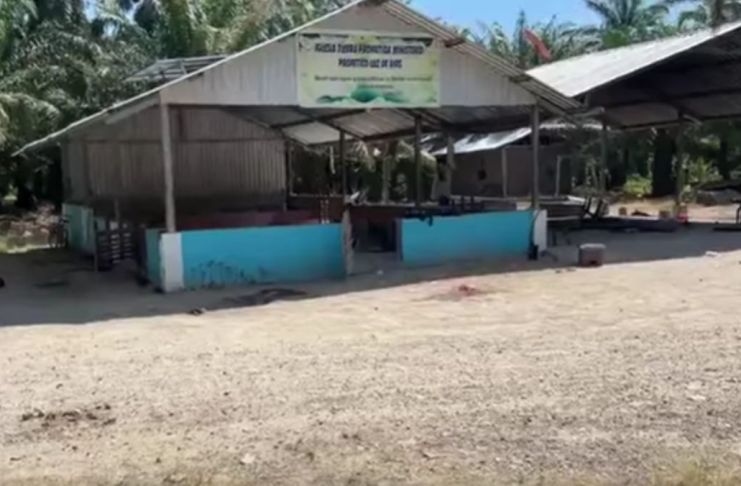 Investigan la supuesta matanza de al menos diez personas en una finca de Honduras En estos dos espacios ocurrió la masacre de más de diez personas que se dedicaban a trabajar en cultivos de palma en Rigores, Trujillo, Colón, Honduras. Foto La Hora: captura de pantalla video de Lenin Avrego Informa