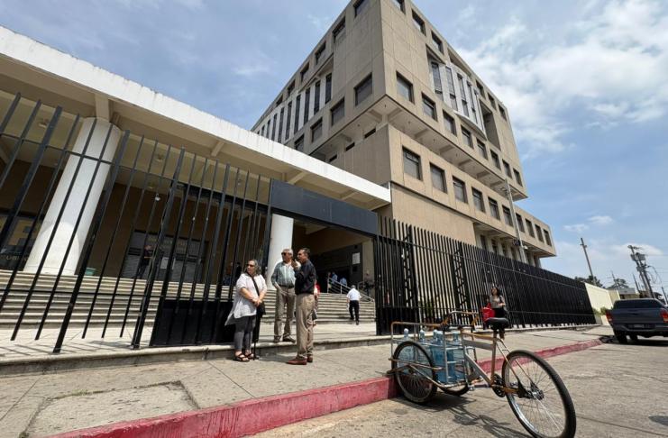 Fachada del Ministerio Público tras la llegada de Gabriel García Luna en mayo de 2026. Foto La Hora: Daniel Ramírez