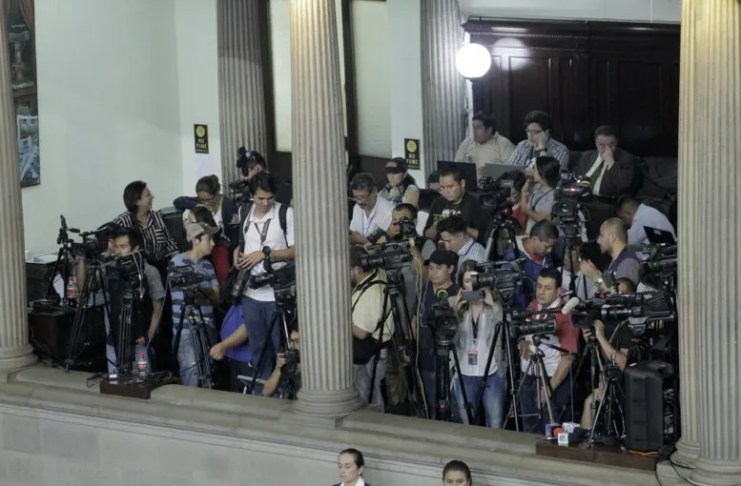 El periodismo americano se enfrenta al asedio del poder político, estructuras criminales y la impunidad, según la SIP.