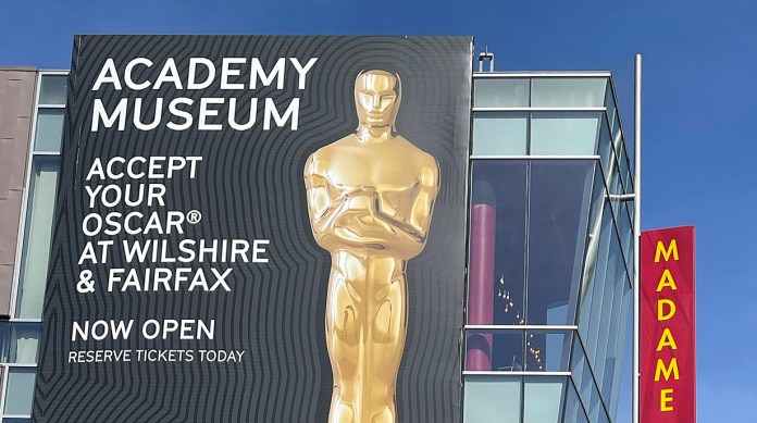 La Academia de Hollywood modificó las reglas de los Óscar e impuso nuevas exigencias sobre el uso de inteligencia artificial en las producciones, además de permitir múltiples nominaciones para actores en una misma categoría. Los cambios aplicarán desde la próxima edición.