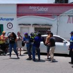 Como Lisandra Hernández de los Santos fue identificada la víctima atacada a balazos, quien recibió apoyo de vecinos. Foto La Hora: Noti Quetzal BV