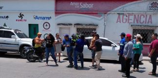 Como Lisandra Hernández de los Santos fue identificada la víctima atacada a balazos, quien recibió apoyo de vecinos. Foto La Hora: Noti Quetzal BV