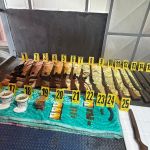 Las autoridades indicaron que tras las investigaciones logran la incautación de un arsenal, evitando que sean distribuidos al crimen organizado. Foto La Hora: PNC