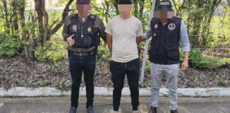 Uniformada y con mochila, el caso de la quinceañera que fue hallada sin vida en una finca de Santa Rosa. Foto La Hora: PNC.