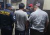 Capturan a tres presuntos asaltantes luego de realizar robo a empleados de un pinchazo Presuntos asaltantes capturados en Escuintla. Foto La Hora: PNC