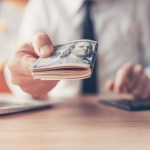 El banco central actualizó el dato a abril del ingreso de divisas por remesas