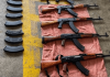 SAT y PNC detectan armas y municiones de alto calibre que estaban ocultos en cajas de encomiendas