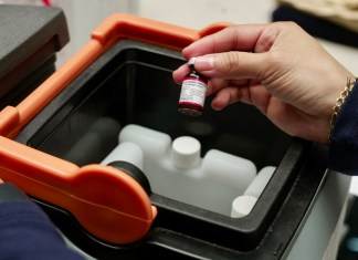 Salud asegura que población puede acudir a centros de salud para realizarse pruebas de sarampión Estos son los exámenes que puedes hacerte para detectar si posee sarampión.