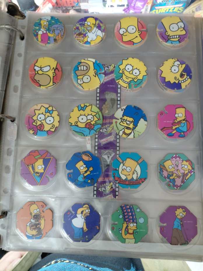 Colección de Tazos de Los Simpson. Foto La Hora: André Lima 