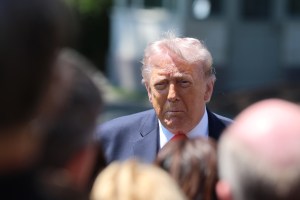 Trump declara “concluida” la guerra con Irán en carta enviada al Congreso de EE. UU.