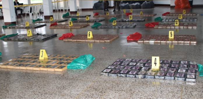 40 tulas y nicaragüenses capturados: surgen nuevos detalles de embarcación interceptada en el Pacífico. Foto La Hora: PNC.