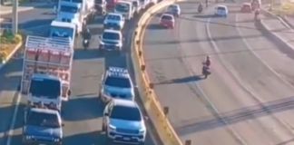 La PMT de Villa Nueva informó de tránsito lento en su jurisdicción por la colisión de dos tráileres en el kilómetro 30 de la ruta al Pacífico en dirección al Sur.