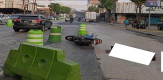 Paso complicado, persona muere en accidente de tránsito en calle Martí Autoridades limitan el paso en dos carriles en calle Martí y 10 avenida en zona 2 por accidente de tránsito. Foto: Emetra / Amilcar Montejo