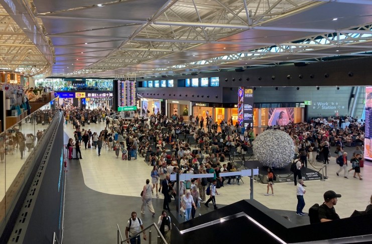 El mercado de la aviación, al igual que los viajeros, podrán ver alternativas nuevas de reacomodo de la oferta de vuelos por salida de Spirit Airlines. Foto : La Hora: Alekk Pires / Shutterstock.com