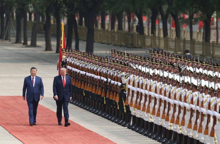 Presidente de China, Xi Jinping, (i) junto al presidente de EE.UU., Donald Trump (d), durante su visita de Estado. Foto La Hora: EFE