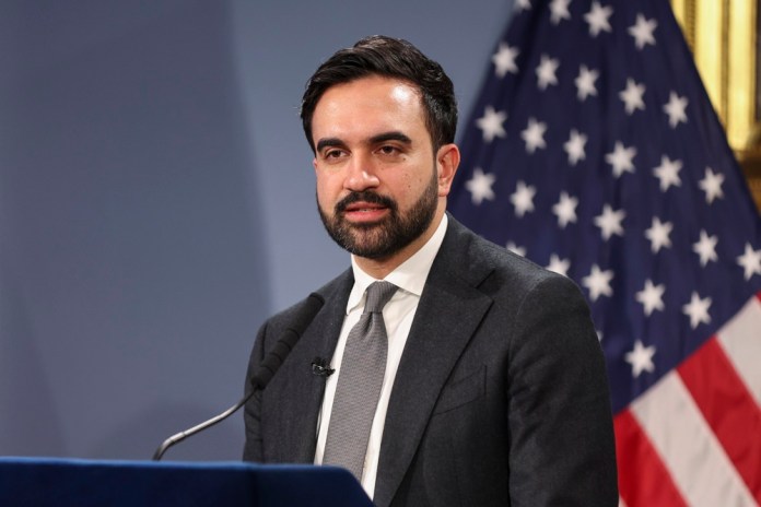 Mamdani lanza comisión para revisar Carta Municipal y reducir la burocracia en Nueva York El alcalde de Nueva York analiza abrir mercados municipales para reducir precio de productos, Foto La Hora: EFE