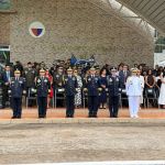 El presidente Bernardo Arévalo y el ministro de la Defensa, Henry Saenz, fueron los encargados de colocar las insignias en los ascensos a cada nuevo general de brigada. Foto La Hora: José Orozco