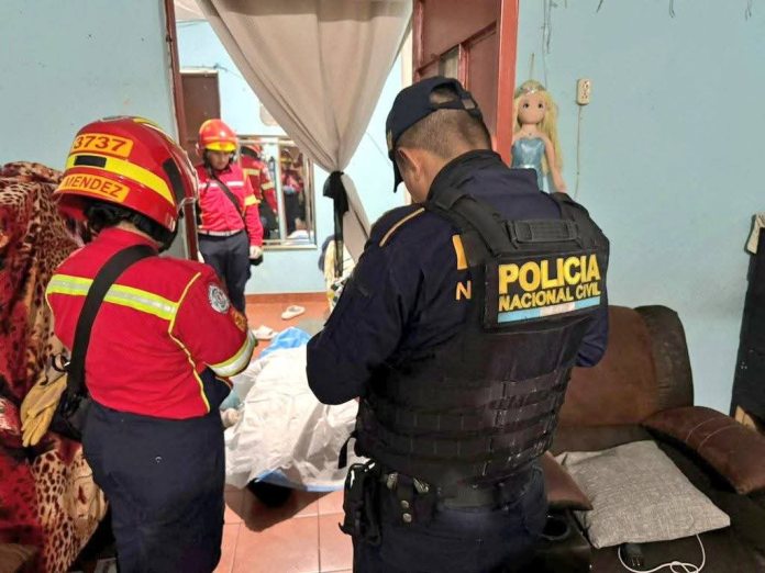 La PNC investiga el móvil del ataque armado contra una pareja en la zona 5 capitalina.