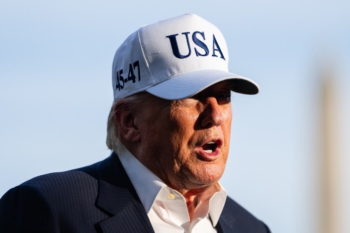 Archivo del presidente de EE. UU. Donald Trump brindando declaraciones Foto LA Hora: EFE
