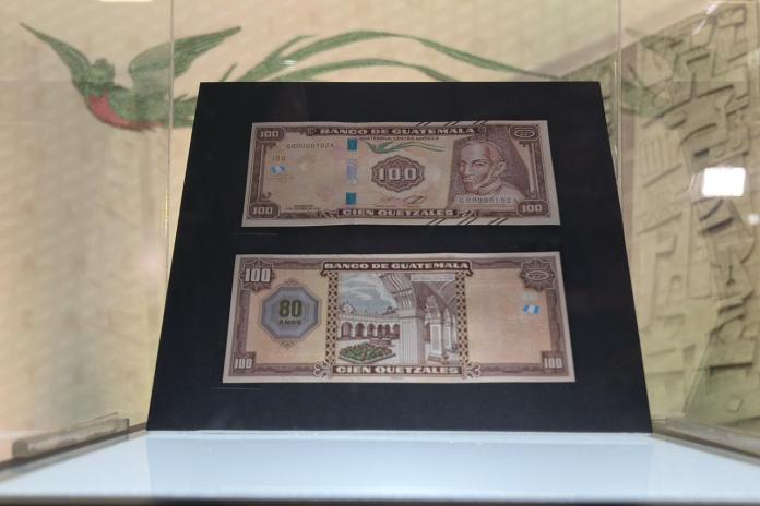 El billete conmemorativo de Q100 comenzará a circular el próximo 25 de mayo.