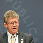 El ministro de Salud aseguró que la primera piedra para el próximo hospital contra el cáncer se podrá en noviembre de este año.
